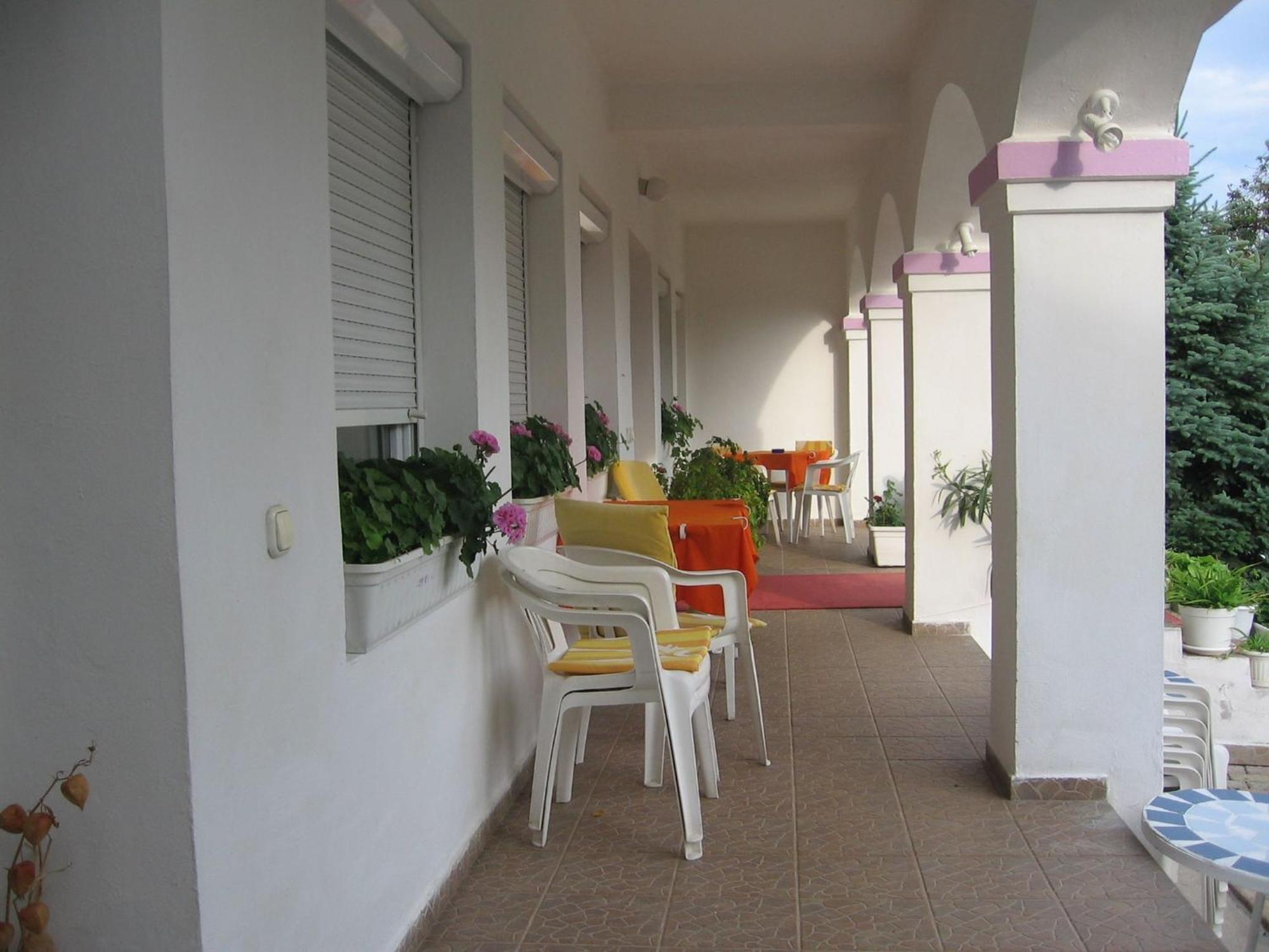 Pension Ovari Buk Exterior photo