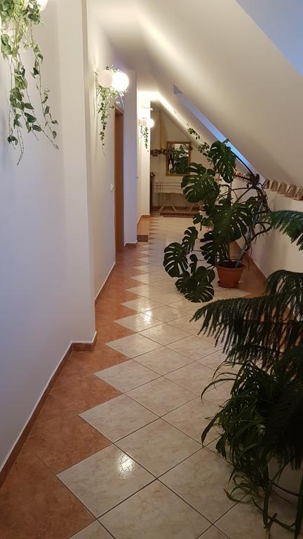 Pension Ovari Buk Exterior photo